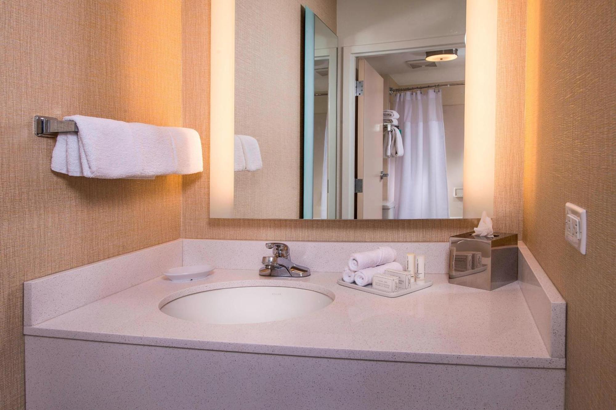 Springhill Suites By Marriott Gaithersburg Exterior foto